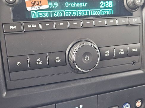 New 2025 Chevrolet Express 2500 Extended image 23