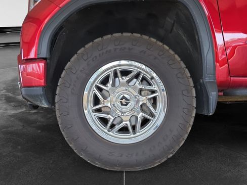 Used 2022 GMC Sierra 1500 AT4 w/ AT4 Preferred Package AWD/4WD image 13