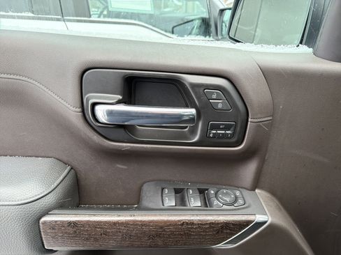 Used 2022 GMC Sierra 1500 Denali w/ Denali Premium Package image 16