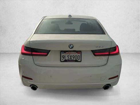 Certified 2024 BMW 330i Sedan w/ Premium Package image 7
