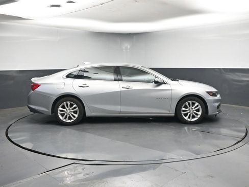 Used 2018 Chevrolet Malibu LT image 6