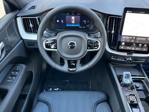 New 2026 Volvo XC60 B5 Ultra image 12