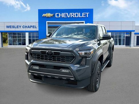 Used 2026 Toyota Tacoma TRD Off-Road image 2