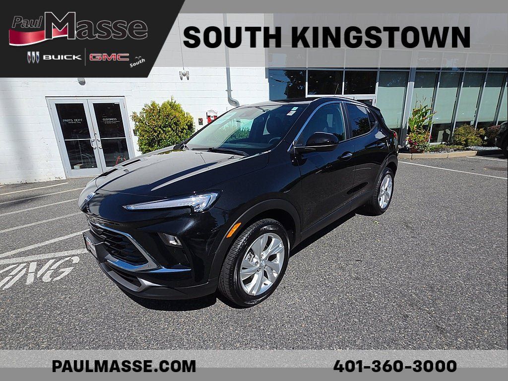 Certified 2025 Buick Encore GX Preferred w/ Comfort Package AWD/4WD image 1