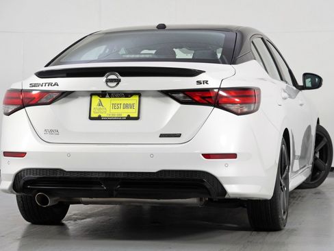 Used 2023 Nissan Sentra SR w/ Midnight Edition Package image 4