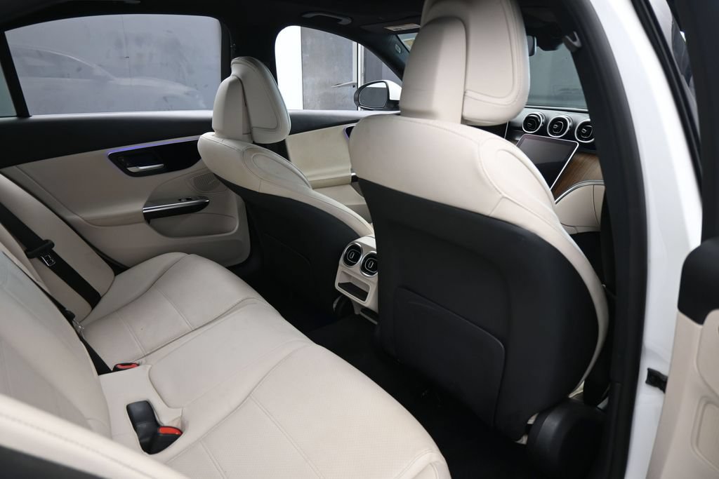 Used 2025 Mercedes-Benz C 300 Sedan image 43