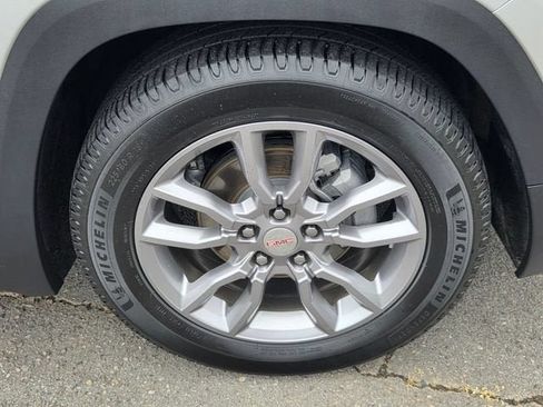 Used 2022 GMC Terrain SLT FWD image 18