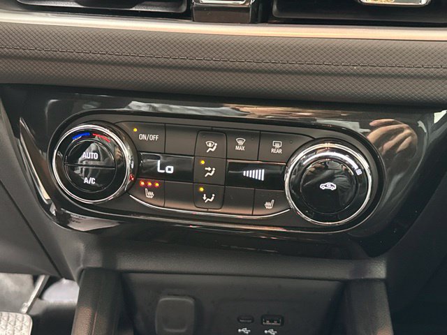 Used 2025 Chevrolet TrailBlazer LT w/ Convenience Package FWD image 24