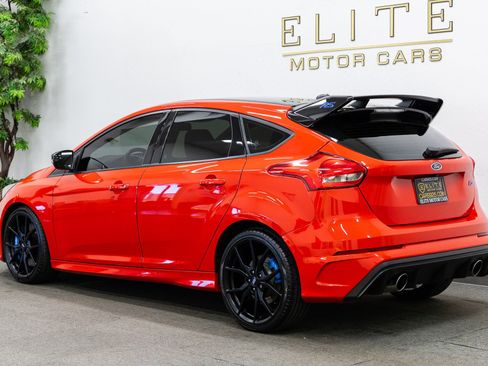 Used 2018 Ford Focus RS image 3