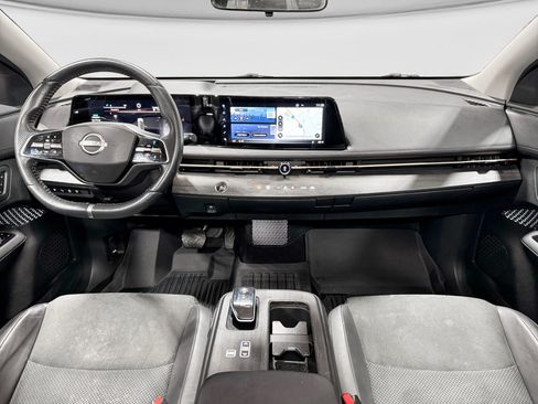 Used 2023 Nissan Ariya FWD image 16