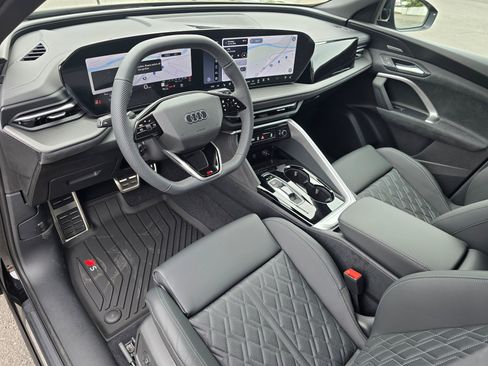 New 2026 Audi SQ5 Premium Plus AWD/4WD image 2