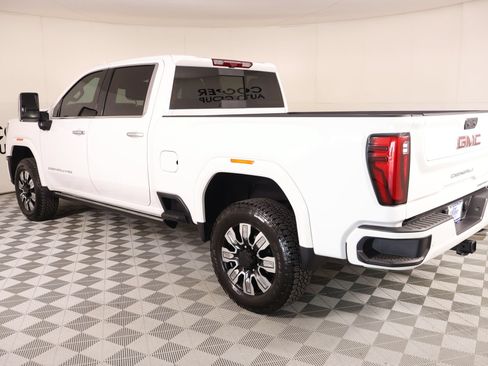 Used 2024 GMC Sierra 2500 Denali w/ Denali Reserve Package AWD/4WD image 24