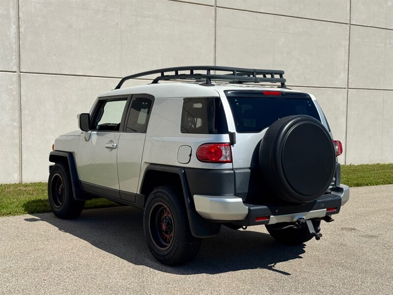 Used 2007 Toyota FJ Cruiser 4WD image 11