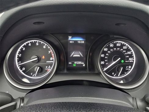 Used 2024 Toyota Camry SE image 16