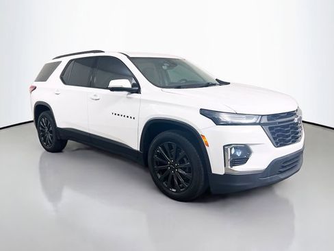 Used 2023 Chevrolet Traverse RS image 24