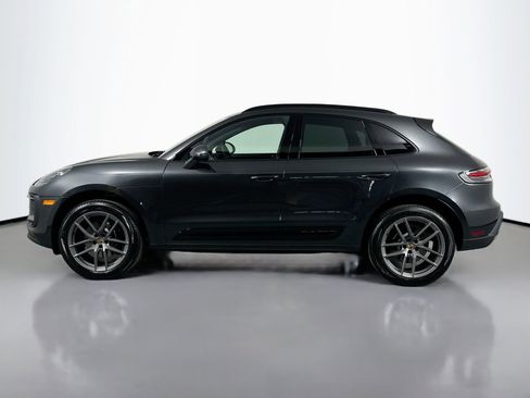 Certified 2025 Porsche Macan image 2