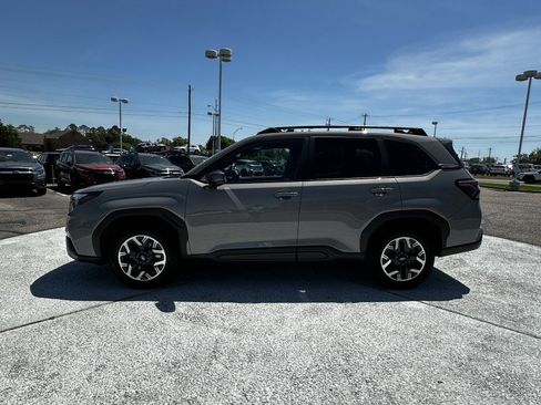 Certified 2026 Subaru Forester Premium image 4