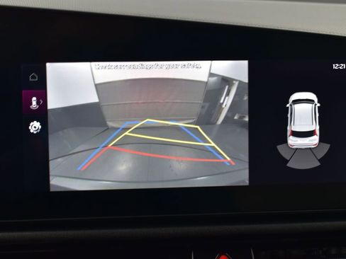 Used 2023 Kia Niro EX Touring image 19