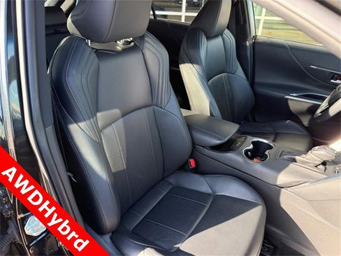 Used 2021 Toyota Venza Limited w/ Advanced Technology Package image 11