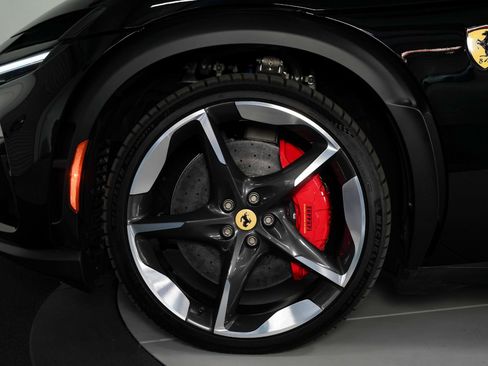 Used 2026 Ferrari Purosangue AWD/4WD image 18