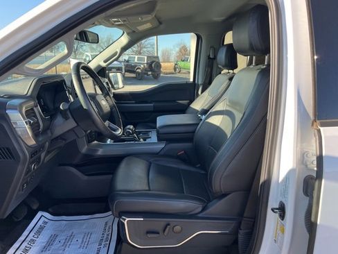 Used 2022 Ford F150 Lariat image 10