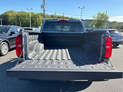 Used 2018 Chevrolet Colorado W/T w/ WT Convenience Package AWD/4WD image 21