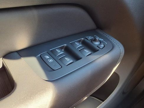 New 2026 Volvo XC60 B5 Plus w/ Protection Package Premier image 23