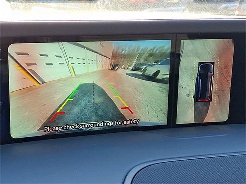 Certified 2024 Lincoln Nautilus Reserve image 18