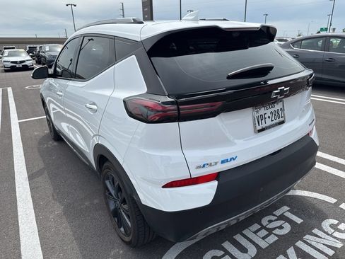 Used 2022 Chevrolet Bolt EUV Premier w/ Launch Edition FWD image 6
