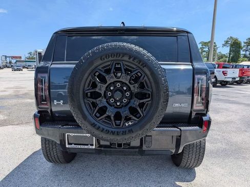 Used 2025 GMC Hummer EV 2X AWD/4WD image 4