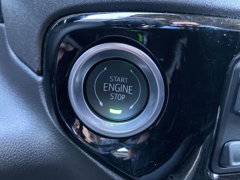 New 2025 GMC Sierra 1500 SLT w/ SLT Premium Plus Package image 17