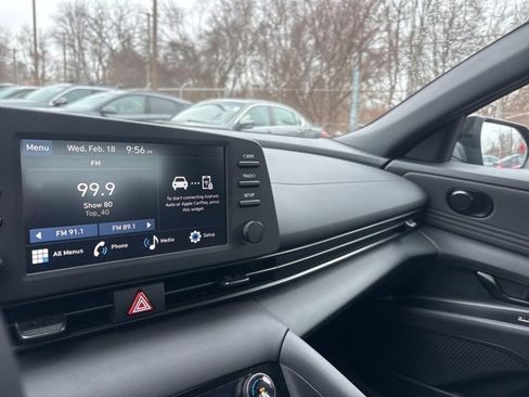 Used 2026 Hyundai Elantra Sport image 18