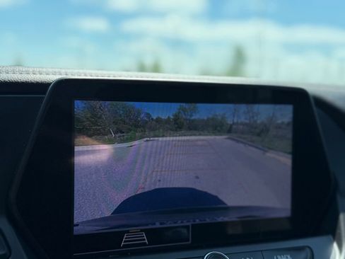 Used 2022 Chevrolet Blazer LT FWD image 11