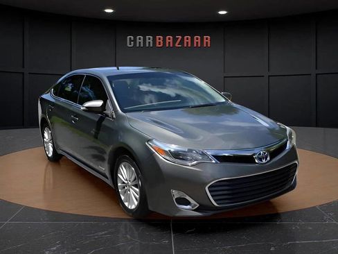 Used 2013 Toyota Avalon XLE Touring image 3