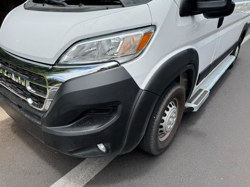 Used 2025 RAM ProMaster 2500 w/ U-Haul Equipment Group FWD image 36
