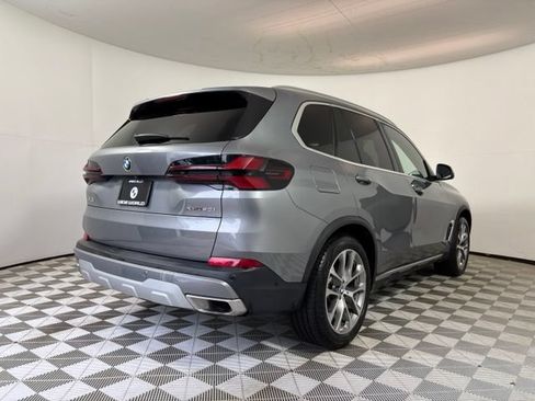 Used 2024 BMW X5 xDrive40i w/ Premium Package AWD/4WD image 7