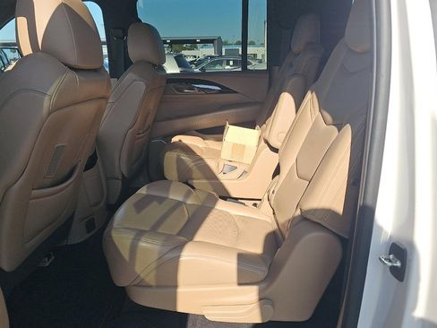 Used 2020 Cadillac Escalade ESV Platinum AWD/4WD image 6