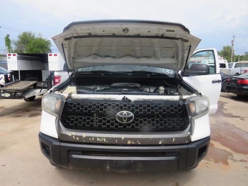 Used 2020 Toyota Tundra SR AWD/4WD image 32
