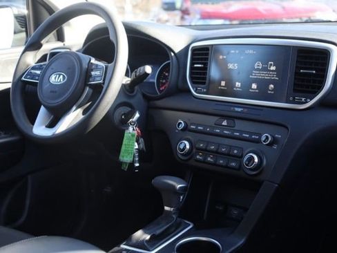 Used 2022 Kia Sportage LX image 31