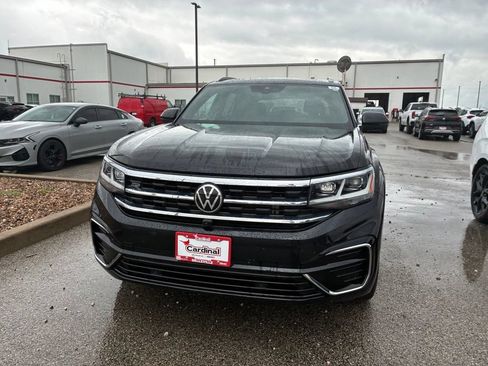 Used 2022 Volkswagen Atlas Cross Sport SEL Premium R-Line AWD/4WD image 3