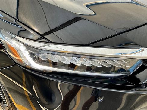 Used 2022 Honda Accord Touring image 28