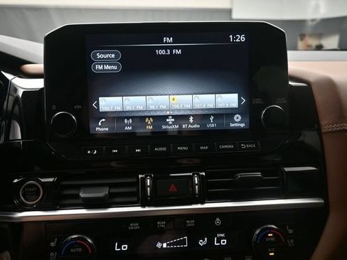 Used 2023 Nissan Pathfinder Platinum AWD/4WD image 11