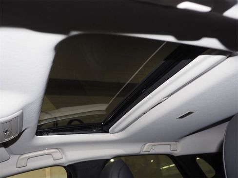 New 2025 MAZDA CX-30 2.5 Turbo w/ Premium Plus Pkg image 4