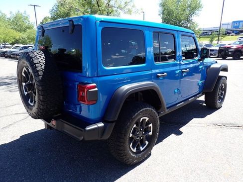Used 2024 Jeep Wrangler Unlimited Rubicon 4xe w/ Convenience Group AWD/4WD image 4