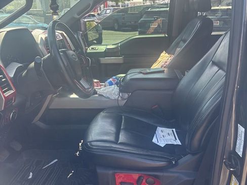 Used 2019 Ford F150 Lariat AWD/4WD image 3