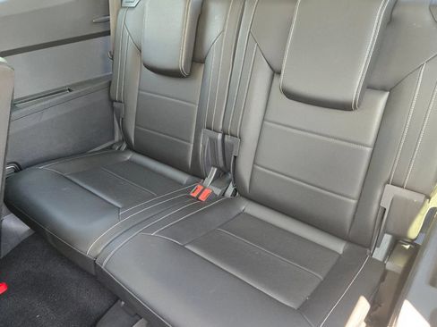 Certified 2023 Volkswagen Atlas SEL AWD/4WD image 13