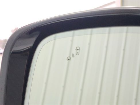 Used 2024 Nissan Armada Platinum w/ Captain's Chairs Package image 22