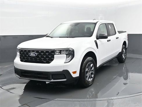 New 2025 Ford Maverick XLT w/ Equipment Group 302A image 2