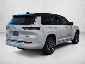 New 2026 Jeep Grand Cherokee L Summit AWD/4WD video 3