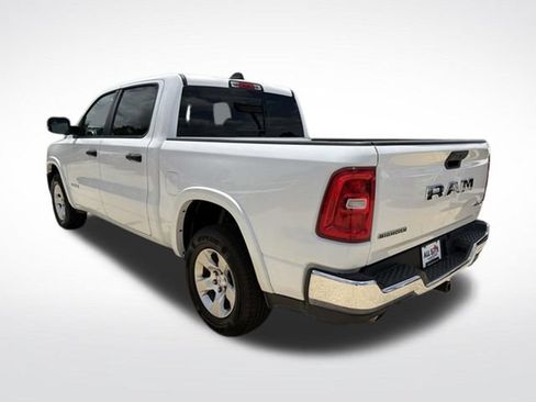 Used 2025 RAM 1500 Big Horn AWD/4WD image 6